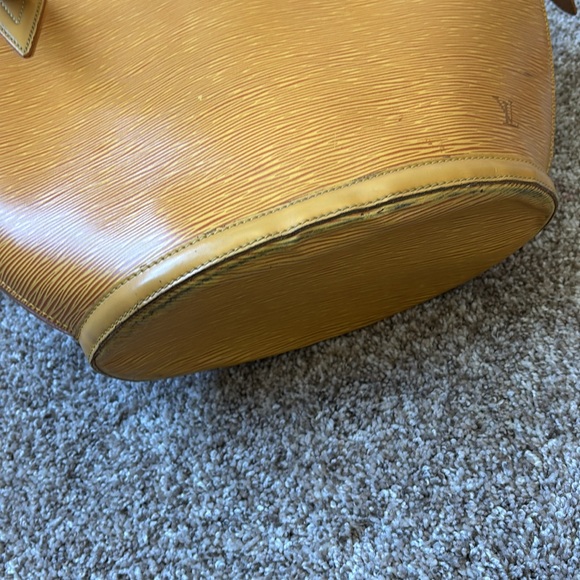 AUTHENTIC LOUIS VUITTON SAINT JAQUES GM - Picture 13 of 14